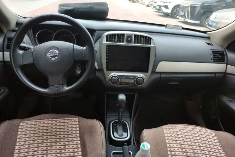 Used Nissan Sylphy 2018 Classic 1.6XE CVT Comfort Edition Center Console