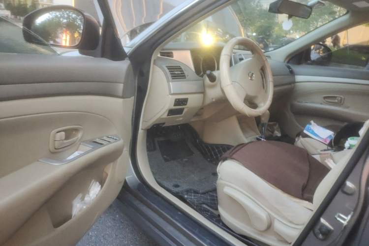 Used Nissan Sylphy 2018 Classic 1.6XE+ CVT Leading Edition Driver Seat