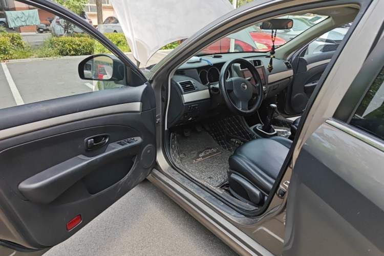 Used Nissan Sylphy 2018 Classic 1.6XE Manual Comfort Edition Driver Seat