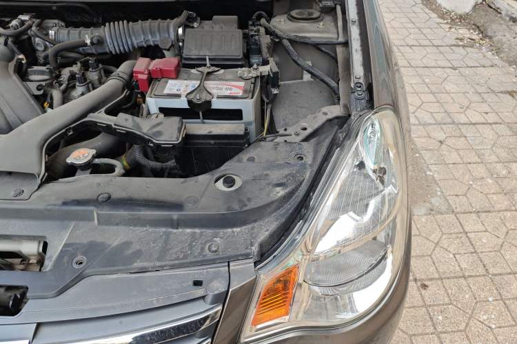 Used Nissan Sylphy 2018 Classic 1.6XE+ CVT Leading Edition Engine Bay Left