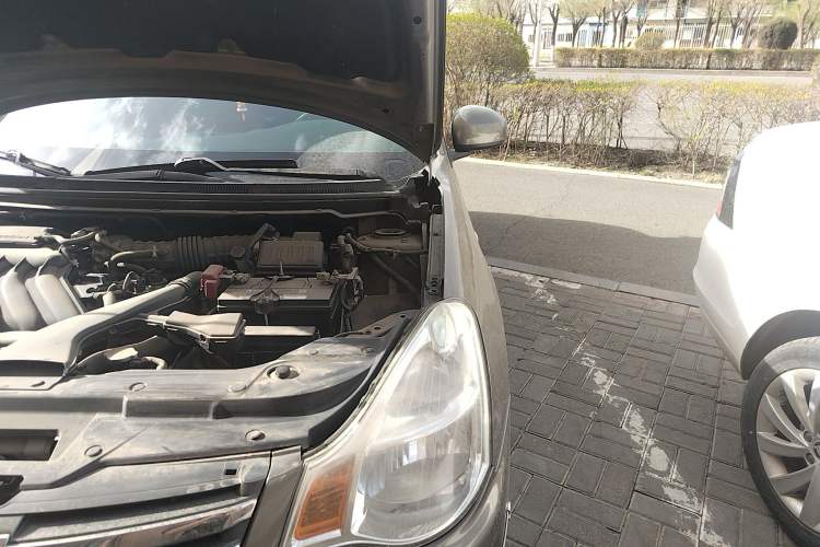 Used Nissan Sylphy 2018 Classic 1.6XE+ Manual Luxury Edition Engine Bay Left