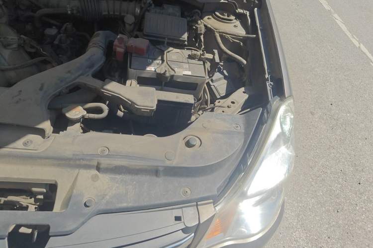 Used Nissan Sylphy 2018 Classic 1.6XE Manual Comfort Edition Engine Bay Left