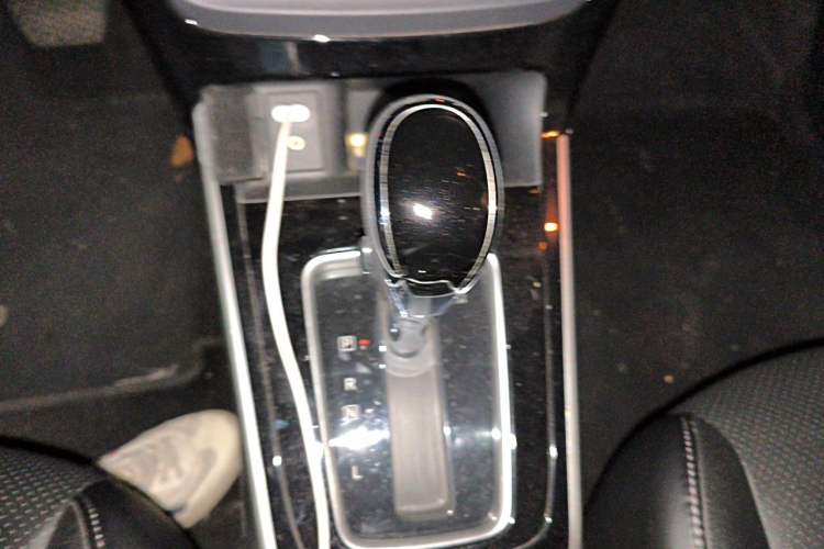 Used Nissan Sylphy 2018 1.6XV CVT Deluxe Edition Gear Lever