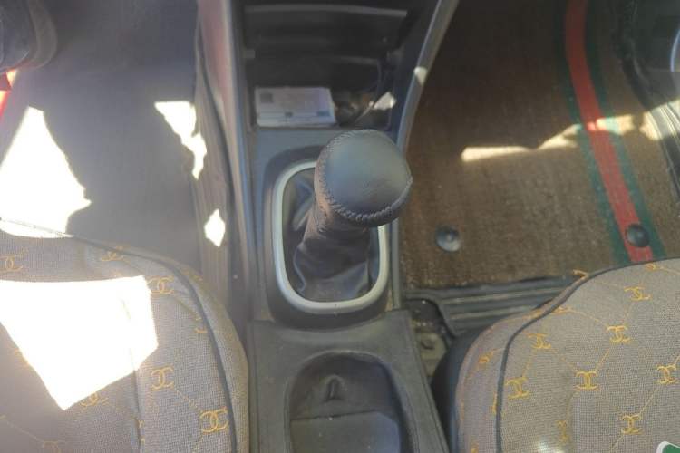 Used Nissan Sylphy 2018 Classic 1.6XE Manual Comfort Edition Gear Lever