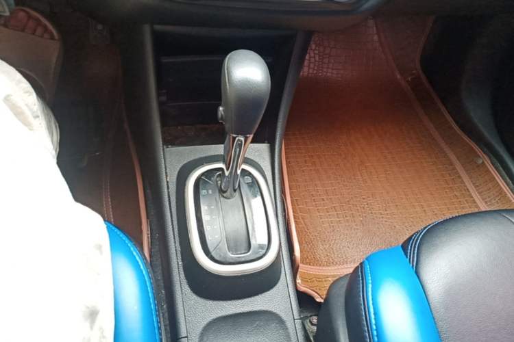 Used Nissan Sylphy 2018 Classic 1.6XE CVT Comfort Edition Gear Lever