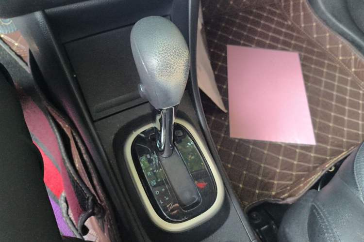 Used Nissan Sylphy 2018 Classic 1.6XE+ CVT Luxury Edition Gear Lever