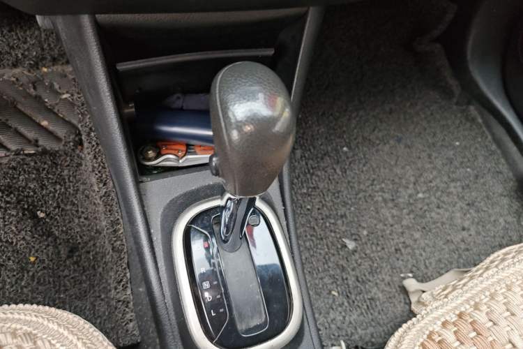 Used Nissan Sylphy 2018 Classic 1.6XE CVT Comfort Edition Gear Lever