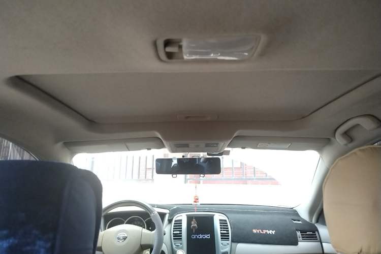 Used Nissan Sylphy 2018 Classic 1.6XE+ Manual Luxury Edition Headliner