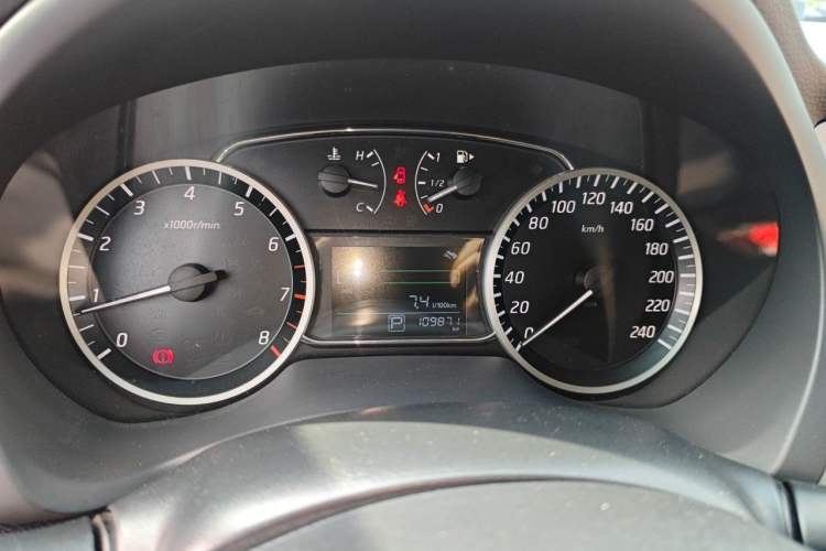 Used Nissan Sylphy 2018 1.6XV CVT Deluxe Edition Instrument Cluster