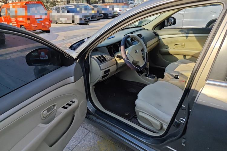 Used Nissan Sylphy 2018 Classic 1.6XE CVT Comfort Edition Interior 2