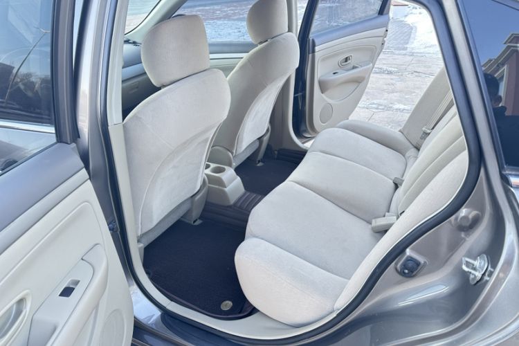 Used Nissan Sylphy 2018 Classic 1.6XE CVT Comfort Edition Interior 5