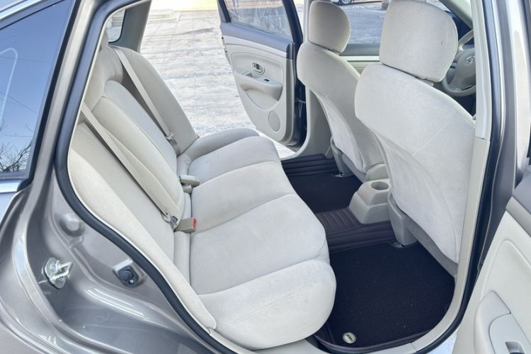 Used Nissan Sylphy 2018 Classic 1.6XE CVT Comfort Edition Interior 6