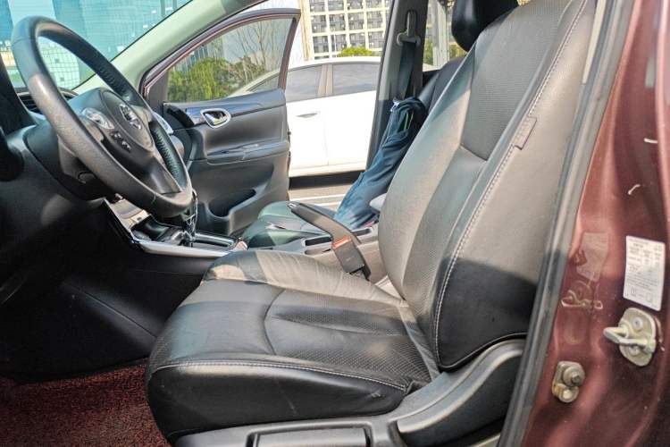 Used Nissan Sylphy 2018 1.6XV CVT Deluxe Edition Left Front Seat