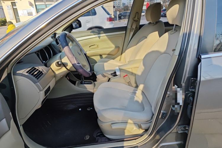 Used Nissan Sylphy 2018 Classic 1.6XE CVT Comfort Edition Left Front Seat