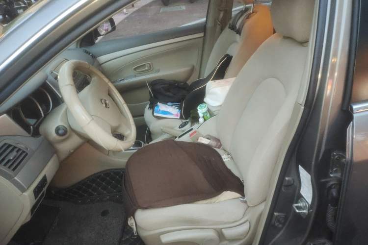 Used Nissan Sylphy 2018 Classic 1.6XE+ CVT Leading Edition Left Front Seat