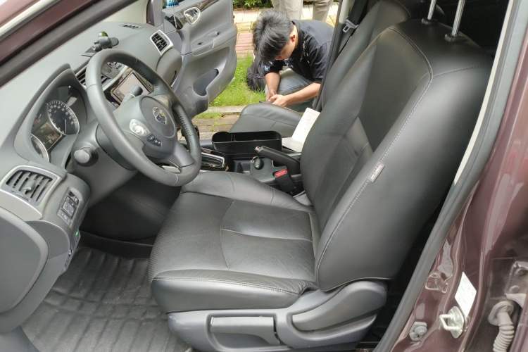 Used Nissan Sylphy 2018 1.6XV CVT Deluxe Edition Left Front Seat