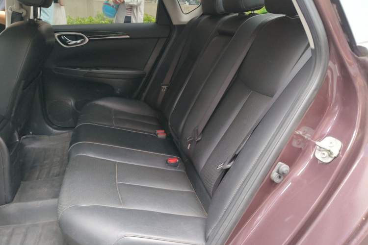 Used Nissan Sylphy 2018 1.6XV CVT Deluxe Edition Left Rear Seat