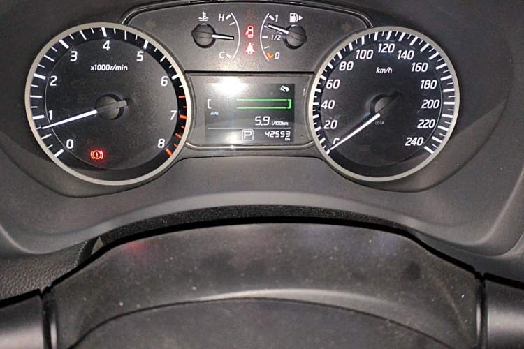 Used Nissan Sylphy 2018 1.6XV CVT Deluxe Edition Odometer Close Up