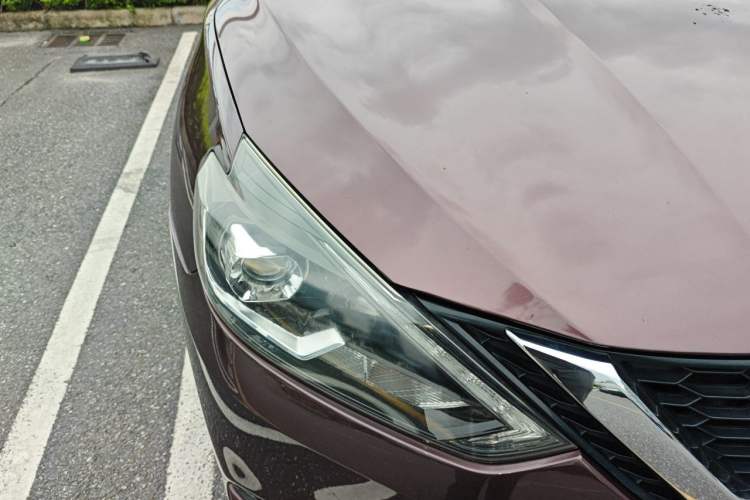 Used Nissan Sylphy 2018 1.6XV CVT Deluxe Edition Right Front Headlight