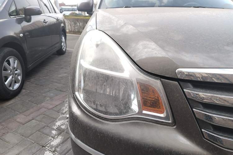 Used Nissan Sylphy 2018 Classic 1.6XE+ Manual Luxury Edition Right Front Headlight