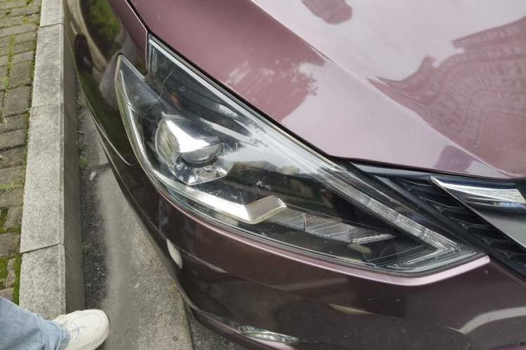 Used Nissan Sylphy 2018 1.6XV CVT Deluxe Edition Right Front Headlight