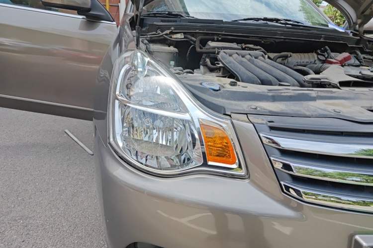 Used Nissan Sylphy 2018 Classic 1.6XE Manual Comfort Edition Right Front Headlight