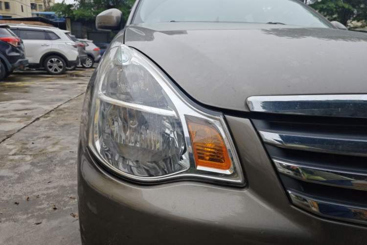 Used Nissan Sylphy 2018 Classic 1.6XE CVT Comfort Edition Right Front Headlight