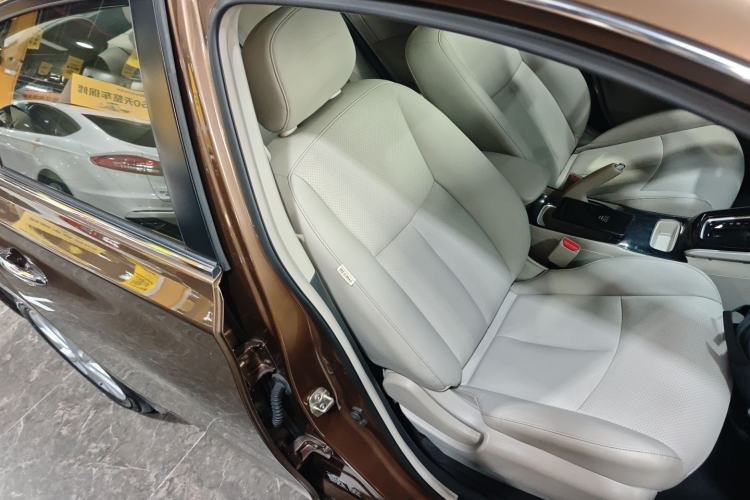 Used Nissan Sylphy 2018 1.6XV CVT Deluxe Edition Right Front Seat