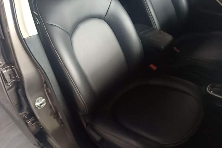 Used Nissan Sylphy 2018 Classic 1.6XE CVT Comfort Edition Right Front Seat