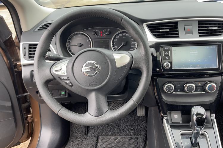 Used Nissan Sylphy 2018 1.6XV CVT Deluxe Edition Steering Wheel