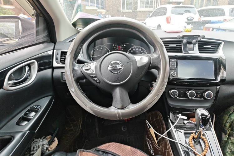 Used Nissan Sylphy 2018 1.6XV CVT Deluxe Edition Steering Wheel