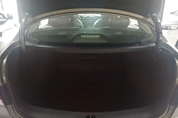 Used Nissan Sylphy 2018 Classic 1.6XE CVT Comfort Edition Trunk