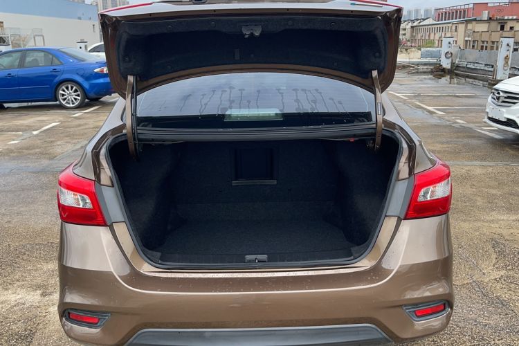 Used Nissan Sylphy 2018 1.6XV CVT Deluxe Edition Trunk
