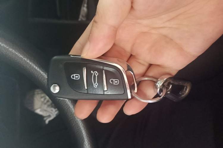 Used Nissan Sylphy 2018 Classic 1.6XE CVT Comfort Edition Vehicle Key