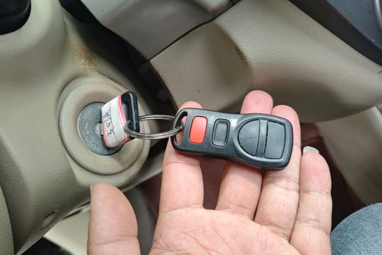 Used Nissan Sylphy 2018 Classic 1.6XE+ Manual Leading Edition Vehicle Key
