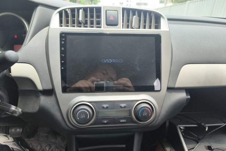 Used Nissan Sylphy 2018 Classic 1.6XE Manual Comfort Edition Audio And AC Panel