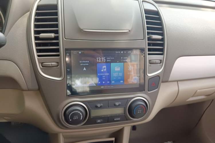 Used Nissan Sylphy 2018 Classic 1.6XE+ Manual Leading Edition Audio And AC Panel