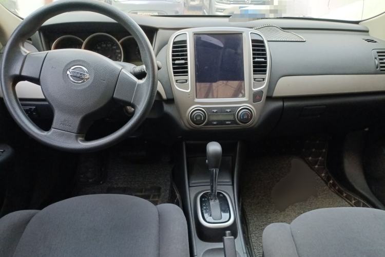 Used Nissan Sylphy 2018 Classic 1.6XE+ CVT Leading Edition Center Console