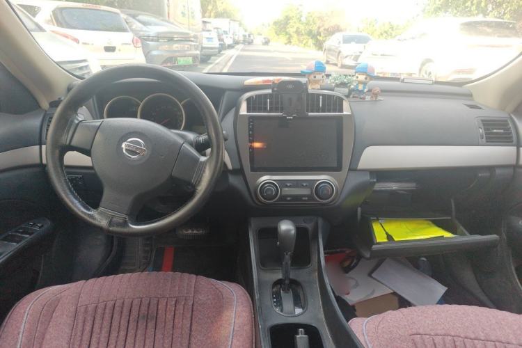 Used Nissan Sylphy 2018 Classic 1.6XE CVT Comfort Edition Center Console