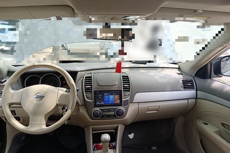 Used Nissan Sylphy 2018 Classic 1.6XE+ Manual Leading Edition Center Console
