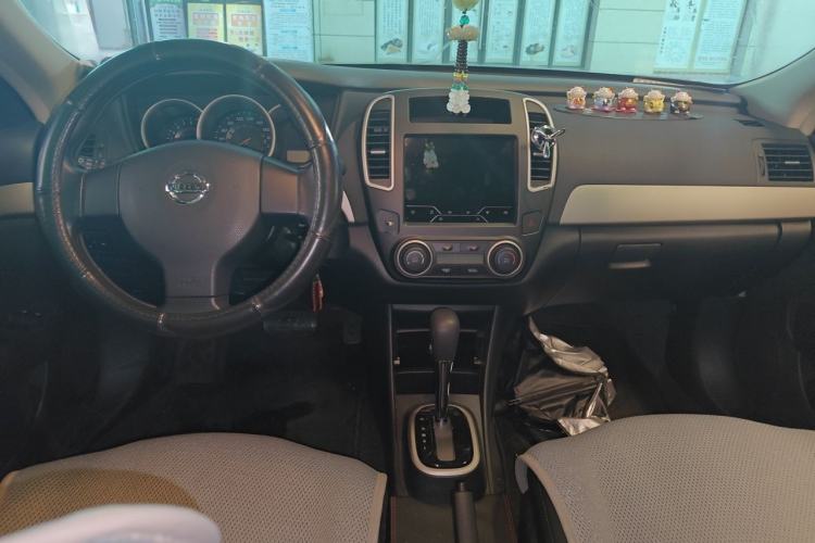 Used Nissan Sylphy 2018 Classic 1.6XE+ CVT Luxury Edition Center Console