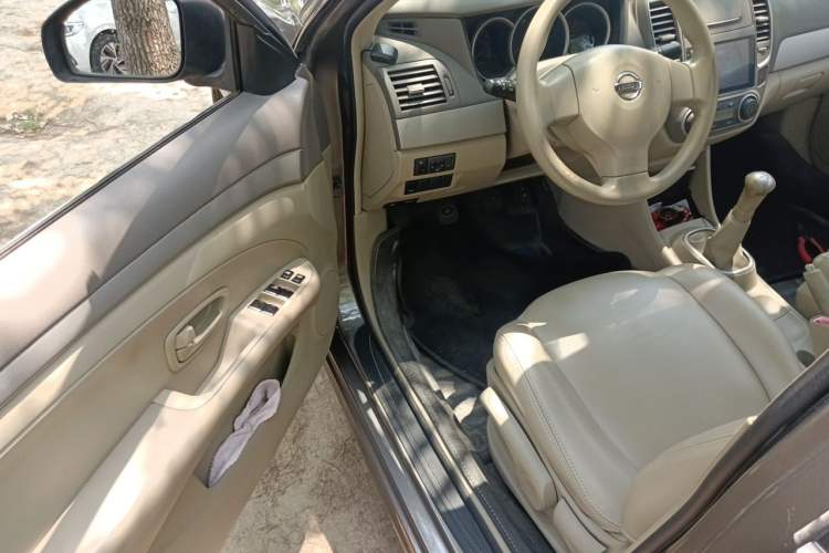 Used Nissan Sylphy 2018 Classic 1.6XE+ Manual Leading Edition Driver Seat