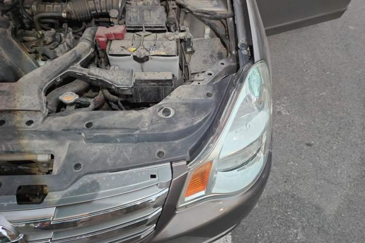 Used Nissan Sylphy 2018 Classic 1.6XE Manual Comfort Edition Engine Bay Left