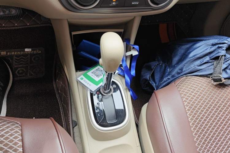 Used Nissan Sylphy 2018 Classic 1.6XE CVT Comfort Edition Gear Lever