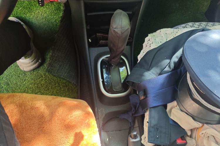 Used Nissan Sylphy 2018 Classic 1.6XE+ CVT Leading Edition Gear Lever