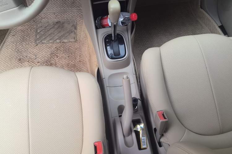 Used Nissan Sylphy 2018 Classic 1.6XE CVT Comfort Edition Gear Lever