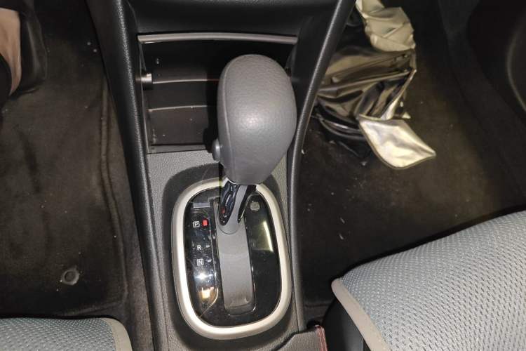 Used Nissan Sylphy 2018 Classic 1.6XE+ CVT Luxury Edition Gear Lever