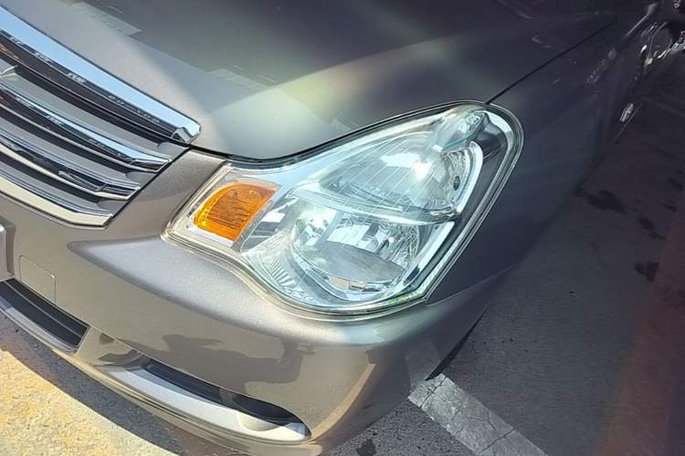 Used Nissan Sylphy 2018 Classic 1.6XE+ Manual Leading Edition Left Front Headlight