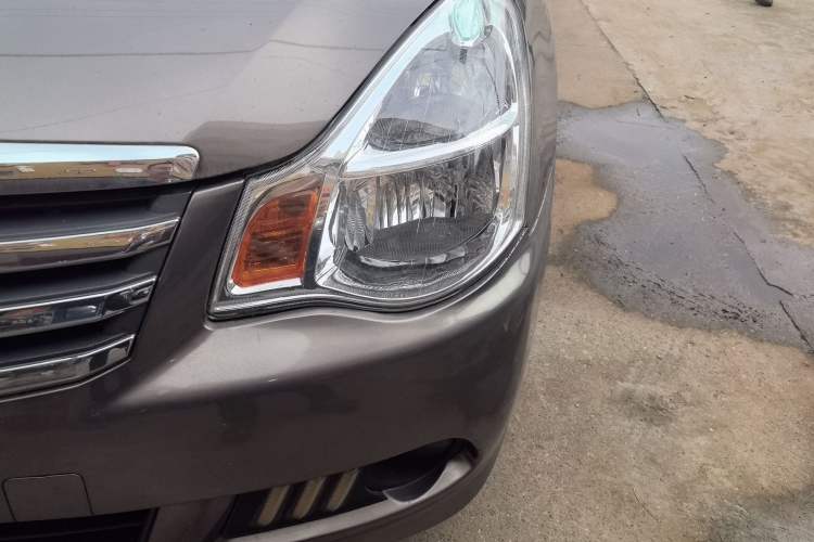 Used Nissan Sylphy 2018 Classic 1.6XE CVT Comfort Edition Left Front Headlight