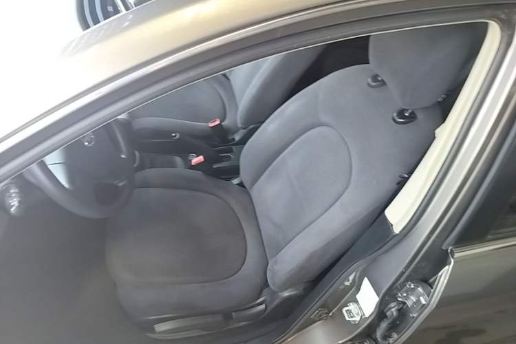 Used Nissan Sylphy 2018 Classic 1.6XE+ Manual Leading Edition Left Front Seat